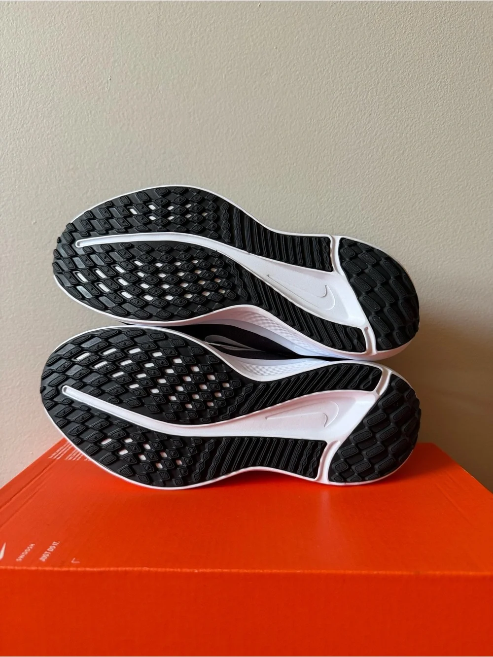 Nike Quest 5 Black Iron Grey DD9291-002 Women’s Size 5